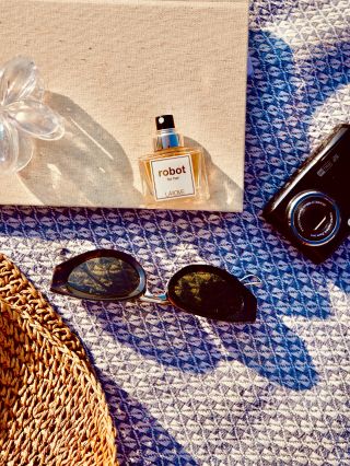 Vůně, která vás okouzlí hned od prvního nadechnutí. ✨ Sladké mango s jiskřivým bergamotem se prolínají s čistými tóny...